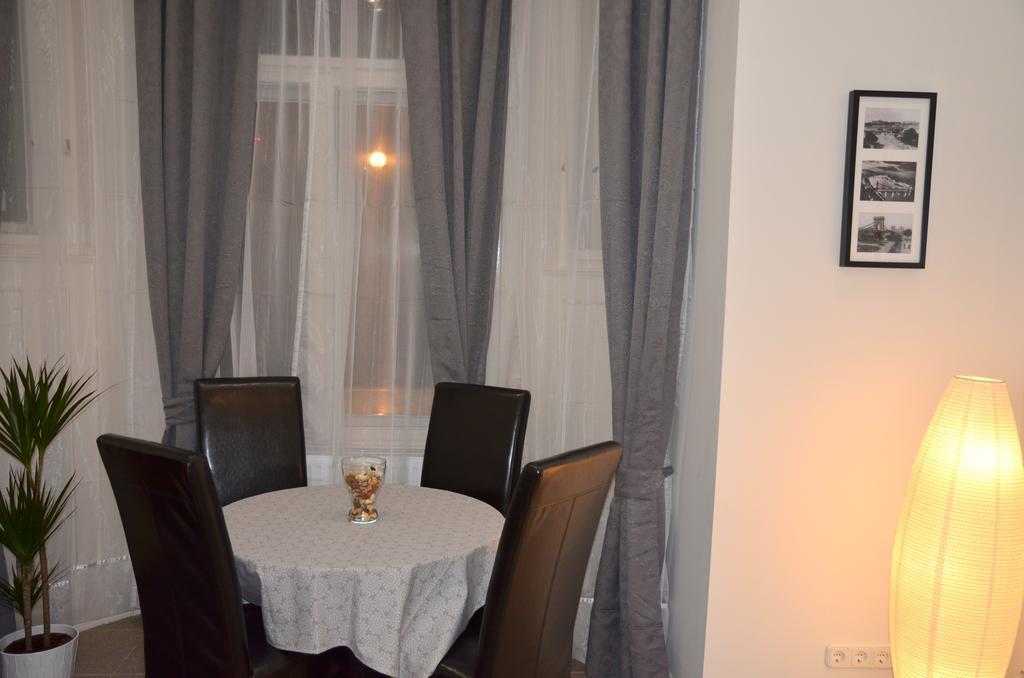 Váci Street Downtown Apartments Budapeste Quarto foto